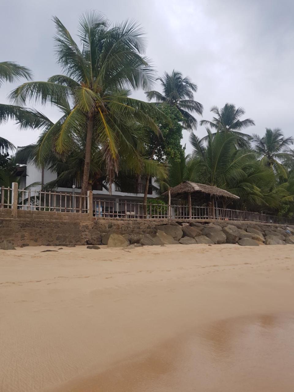 Rainbow Surf Beach Hotel Koggala Exterior photo