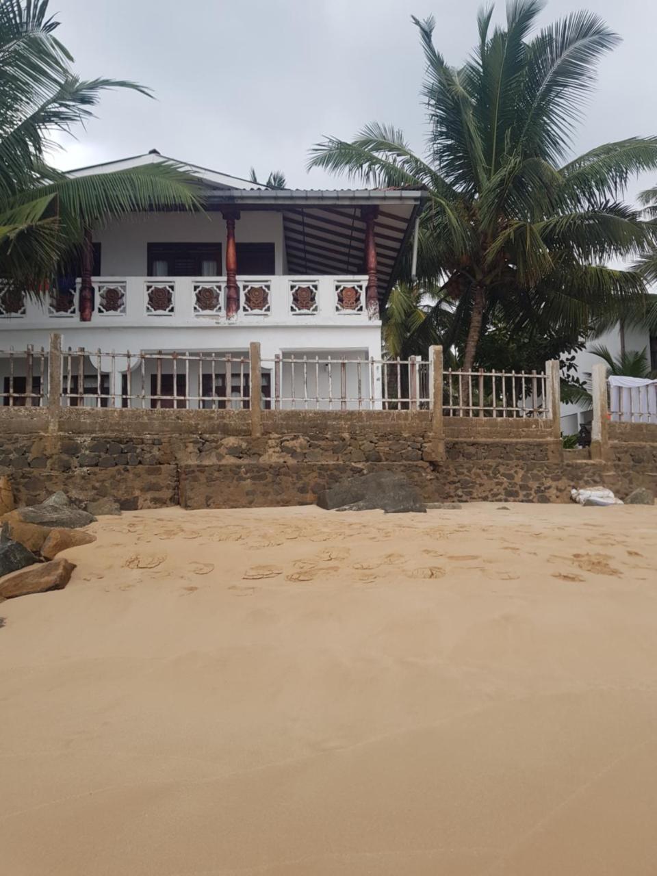 Rainbow Surf Beach Hotel Koggala Exterior photo