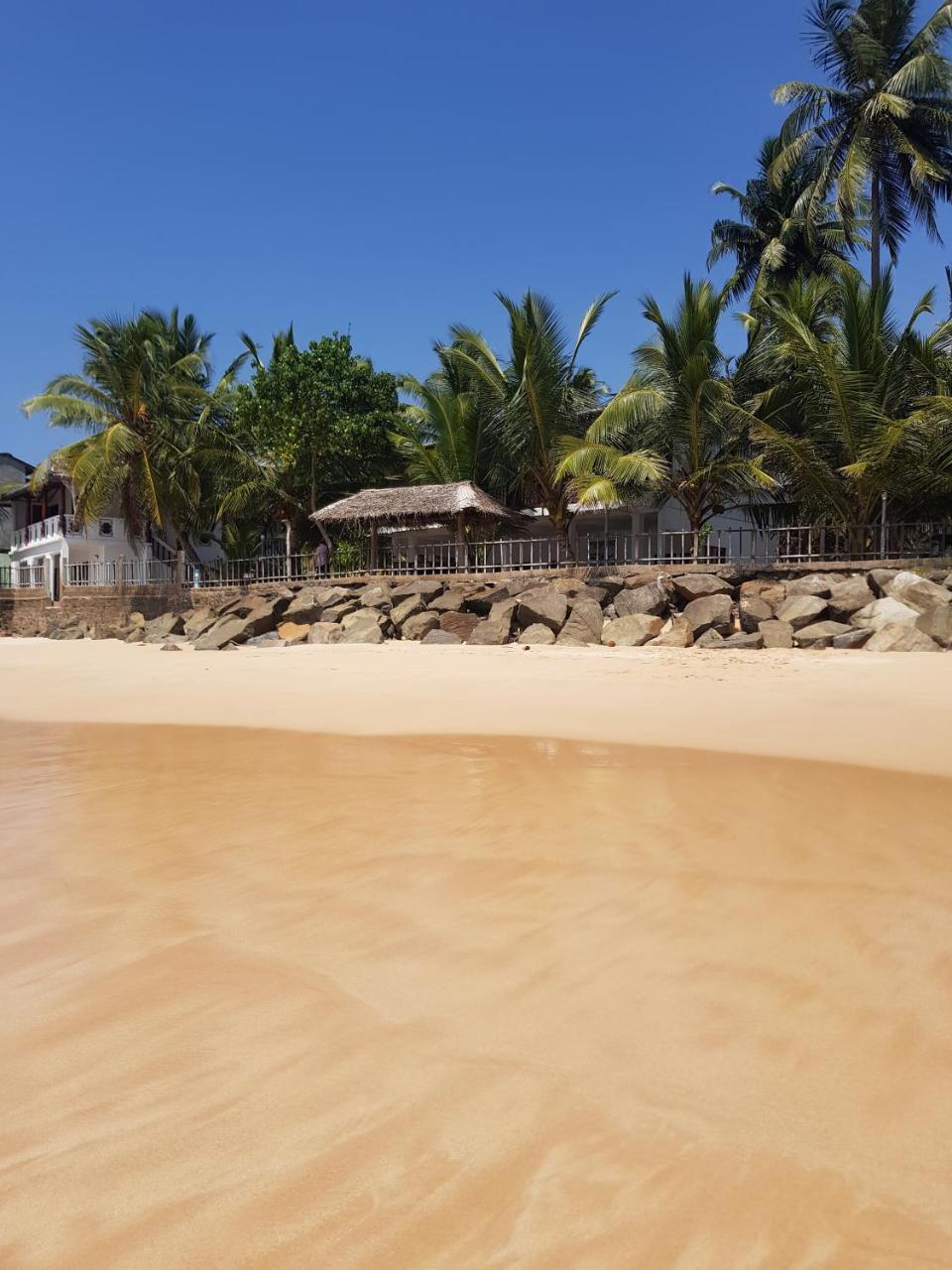 Rainbow Surf Beach Hotel Koggala Exterior photo