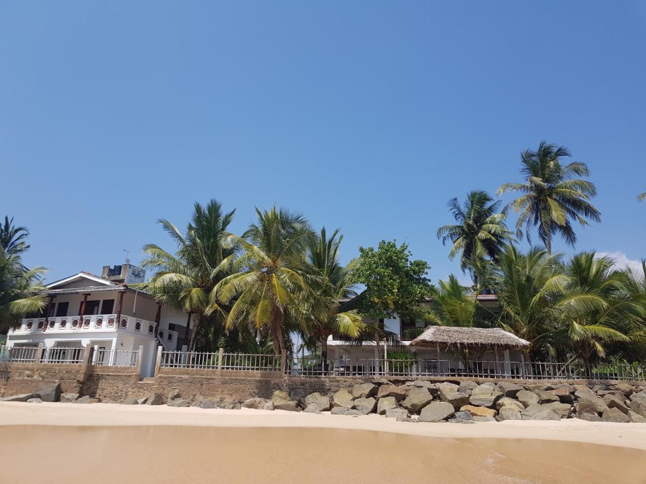 Rainbow Surf Beach Hotel Koggala Exterior photo