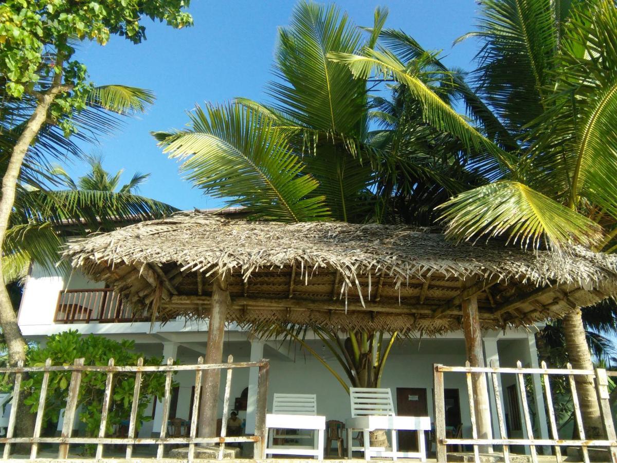 Rainbow Surf Beach Hotel Koggala Exterior photo