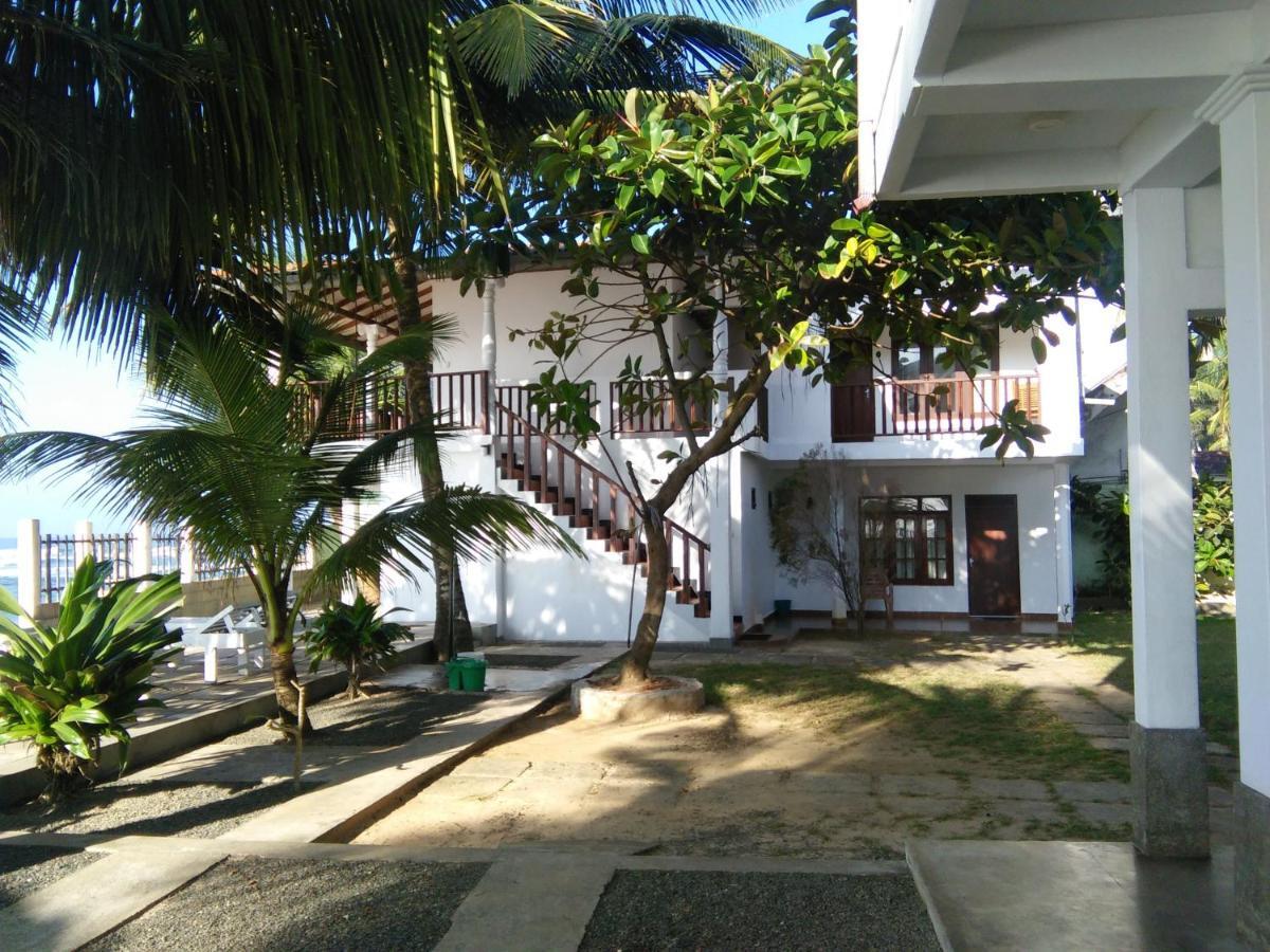 Rainbow Surf Beach Hotel Koggala Exterior photo