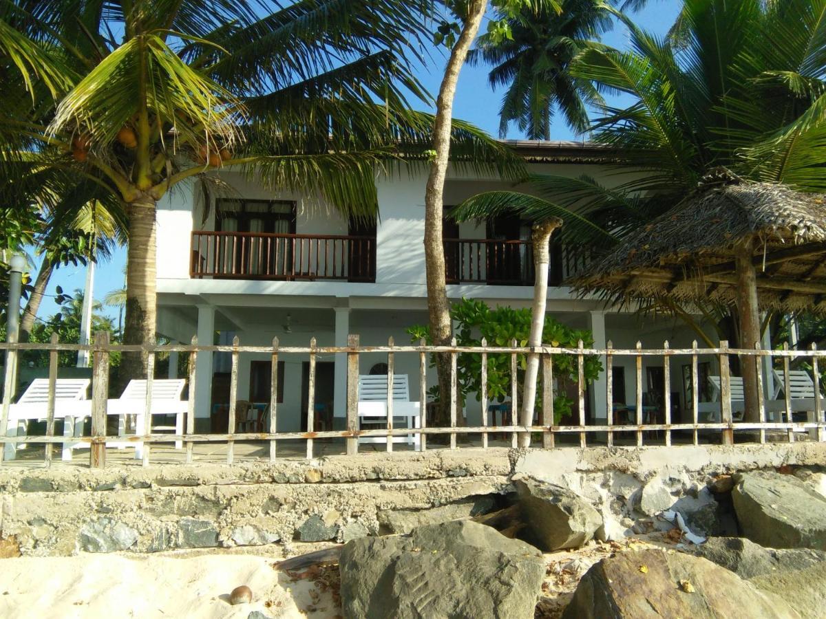 Rainbow Surf Beach Hotel Koggala Exterior photo